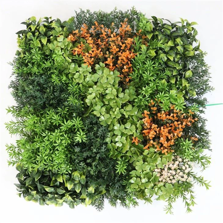 Customizable Green Wall